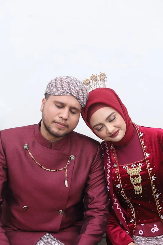 Membedah Perbedaan Backdrop Bahan Fleksi dan Kain Dekorasi: Pilih yang Tepat untuk Acara Anda