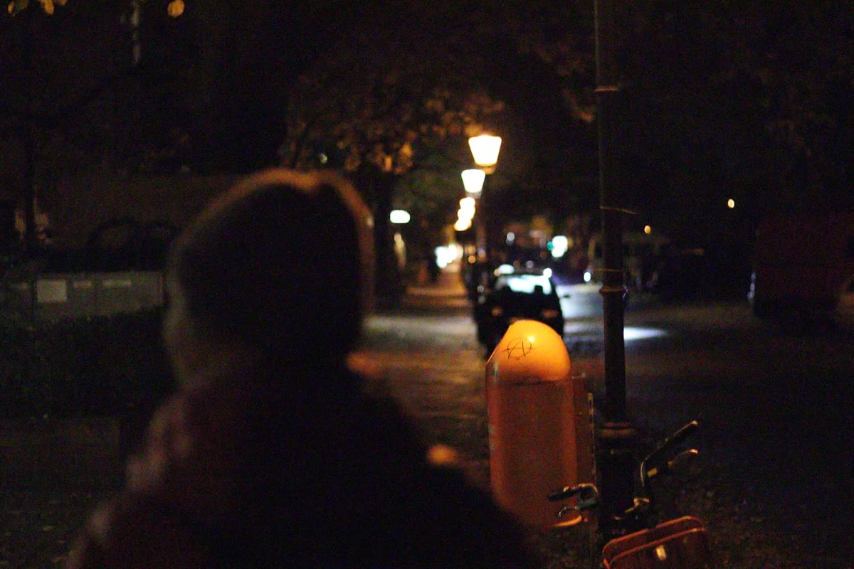 Standar Keamanan Pemasangan Tenda: Tips untuk Cuaca Ekstrem dan Angin Kencang