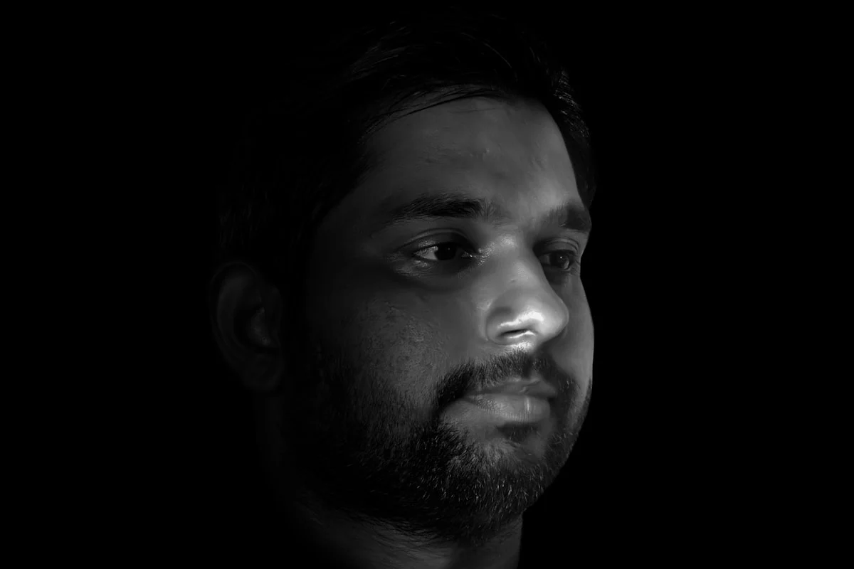 Menciptakan Atmosfer Artistik: Teknik Pencahayaan Siluet untuk Backdrop Panggung yang Memukau