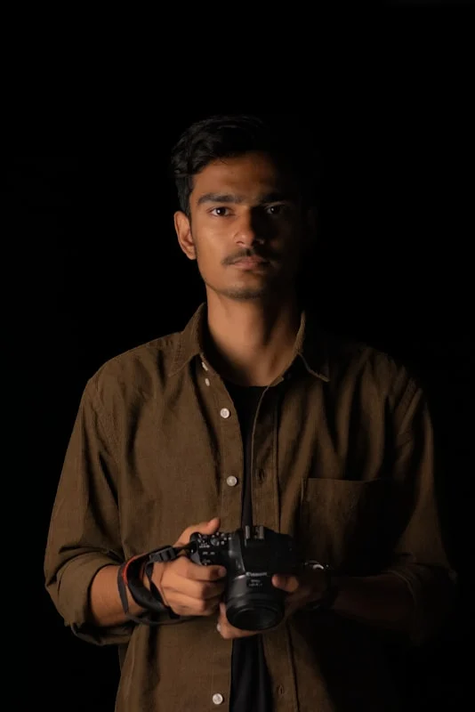 Mendesain Meja Counter Ergonomis untuk Staf Pameran: Tips dan Trik