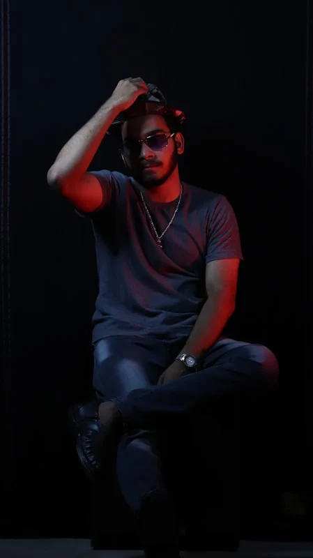 Pengenalan Backdrop Neon Box