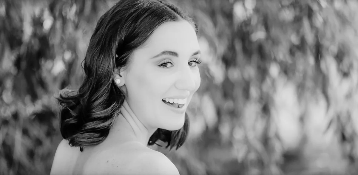 10 Inspirasi Backdrop Outdoor Tahan Angin dan Cuaca untuk Acara Anda